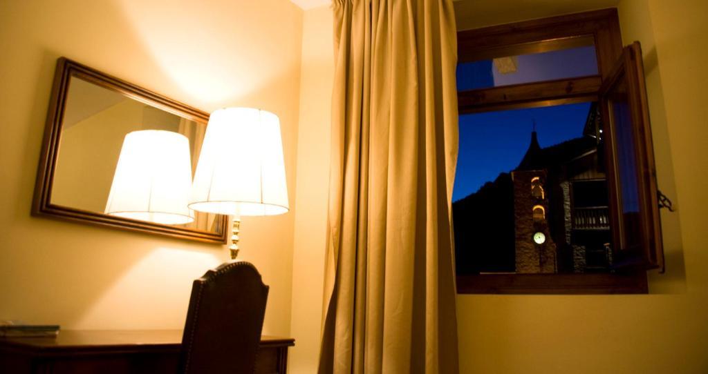 Hotel Santa Barbara De La Vall D'Ordino Pokoj fotografie