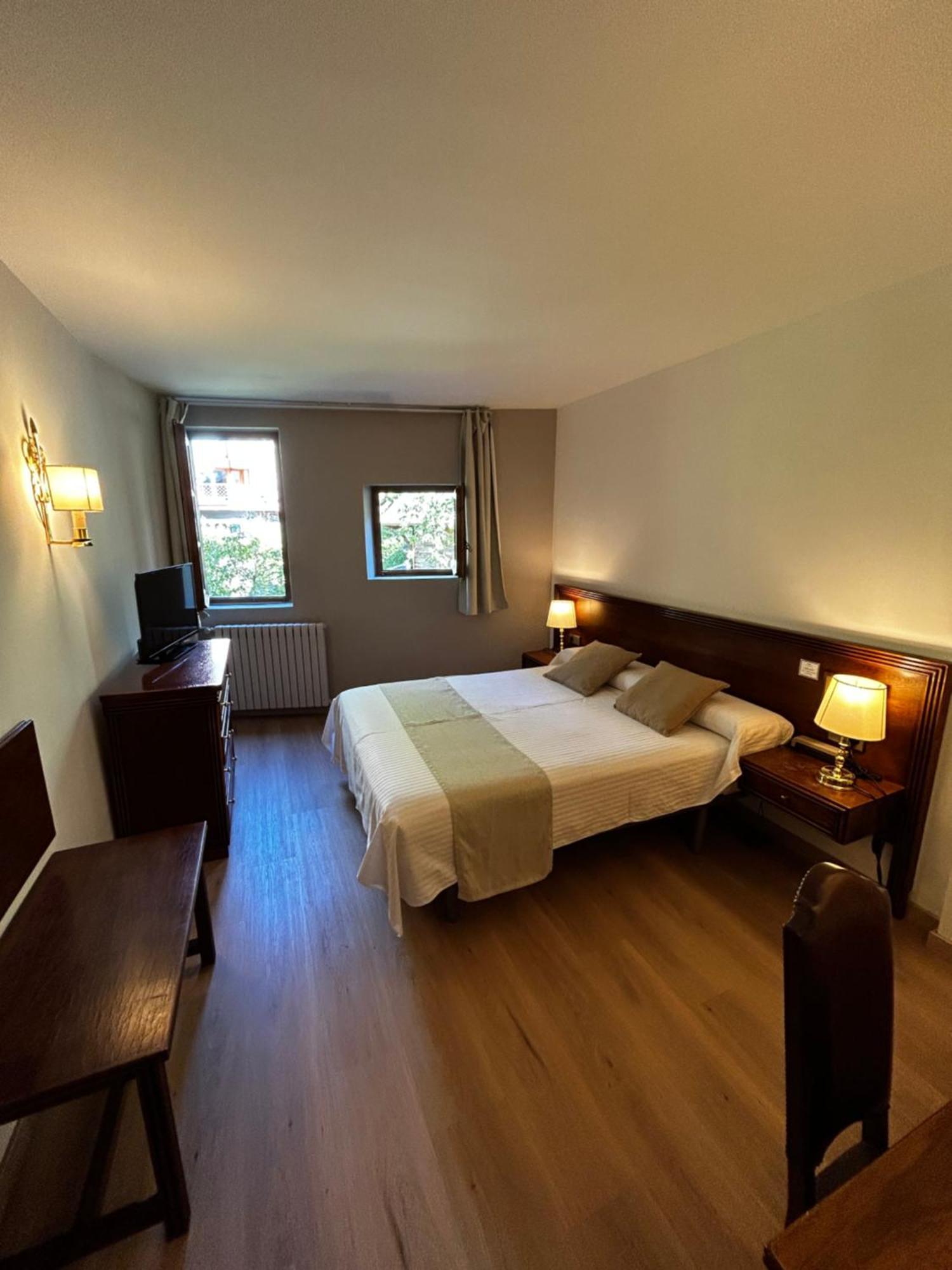 Hotel Santa Barbara De La Vall D'Ordino Exteriér fotografie