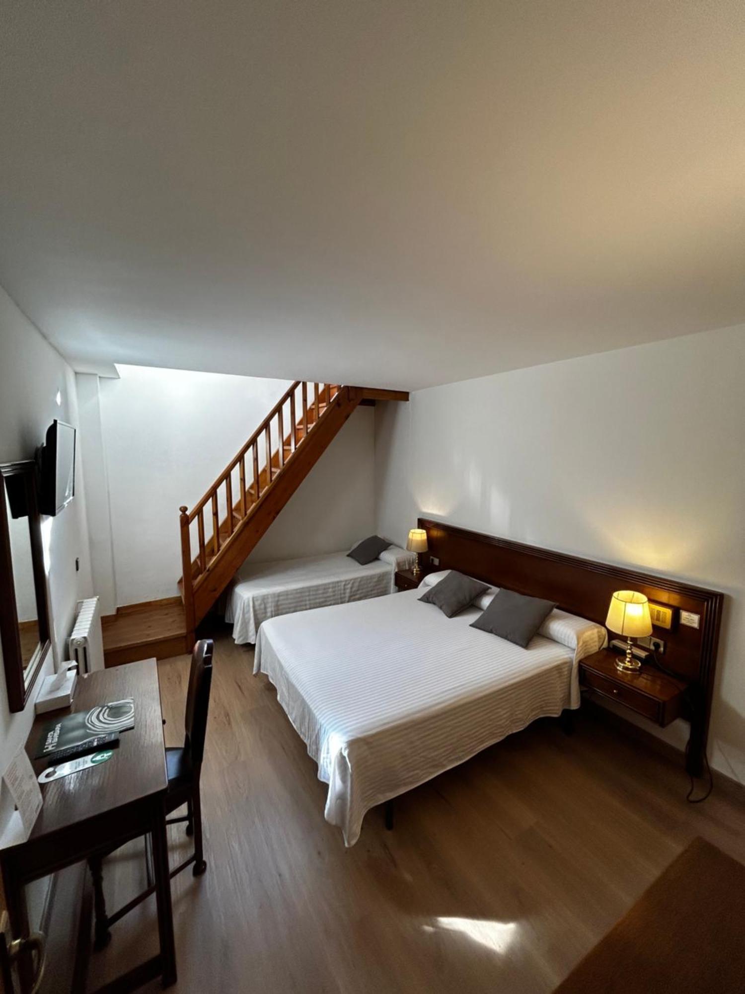 Hotel Santa Barbara De La Vall D'Ordino Exteriér fotografie