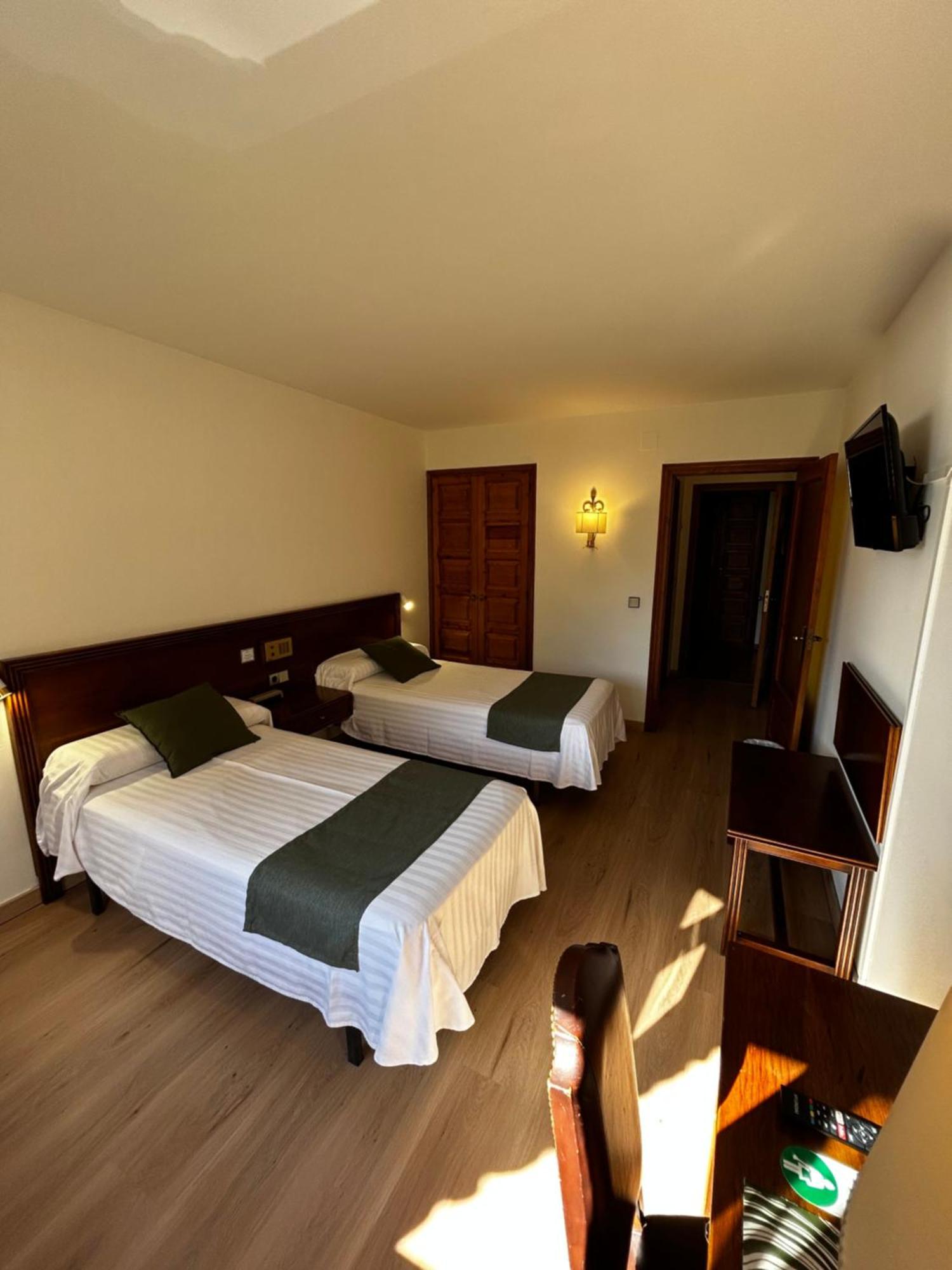 Hotel Santa Barbara De La Vall D'Ordino Exteriér fotografie