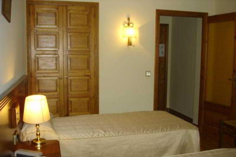 Hotel Santa Barbara De La Vall D'Ordino Exteriér fotografie